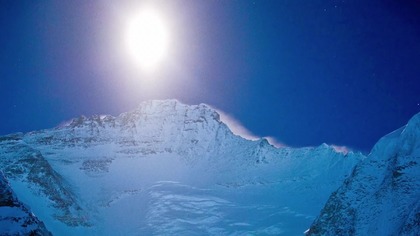 Imponujący film poklatkowy z Mount Everestu