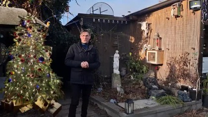 Garden KuRaż w święta * Kanarki, kurczaki i inne ptaki * 25. 12. 2025