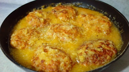 Kotlety mielone w sosie cebulowym  zapomnij o tradycyjnych mielonych! Miękkie, tanie i pyszne!