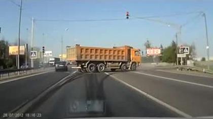 Kiepsko wszedł w zakręt   