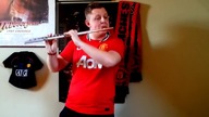 Niesamowity chłopak gra hymn Manchesteru na flecie z BEATBOXEM!!!
