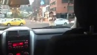 Niesamowity uliczny iluzjonista