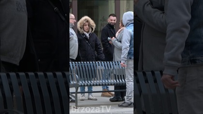 Co Pan ma taką minę?