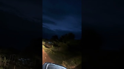 Na wsi w Kambodży w nocy