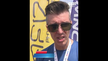 Pole golfowe, kije i wielkie emocje, ale zamiast dołków - kilometry 