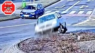 Na rondzie prosto - nie widział drogi, bo zamarzły mu szyby.  STOP PIRAT