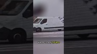  Zasnął na przystanku, obudziła go kradzież! Zegarek i telefon za 4 tys.  zł #kradzież #policja