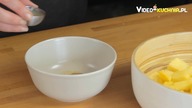 Sałatka z ananasa - VideoKuchnia. pl