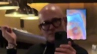 Nie zmocz się chłopaku.  Senator ze Śląska Maciek Kopiec nagrany w Domu Poselskim.  Jest nowe nagran