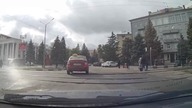 Konflikt pomiędzy taksówkarzem a pieszym