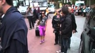 Paulina Sykut SAMA targa ogromną walizkę. A jest taka drobna! Co powiedziała fotoreporterom?