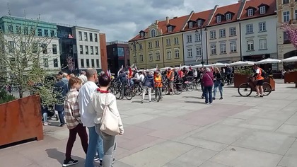 Zgromadzenie rowerowe na Starym Rynku