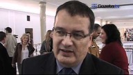 Dera: Raport Sekuły jest wewnętrznie sprzeczny