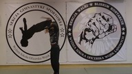nunchaku freestyle #6 przełożenie pod barkiem #2 / under the shoulder pass #2 ( /  / )