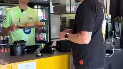 KLIENT ZNA SZEFA KEBABA