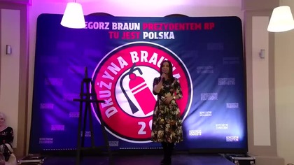Szanowni Państwo, YouTube nieustannie cenzuruje nasze treści i obcina nam nawet 90% zasięgów, co pozbawia nas możliwości utrzymania naszej działalności. Wobec tego bardzo prosimy o Państwa wsparcie. Jeśli chcą Państwo wspomóc naszą misję walki z systemem, można to zrobić pod poniższymi linkami, LUB UDOSTĘPNIAJĄC po prostu ten materiał!
 https://wolnosc.tv/wsparcie/
 Patronite: https://patronite.pl/wolnosctv
 Wirtualna kawa: https://buycoffee.to/wolnosctv

  Kliknij DZWONEK  i SUBSKRYBUJ kanał, aby być na bieżąco!
https://youtube.com/channel/UCbrkcWVRq0BP75PccSYv-qA?sub_confirmation1
 Więcej na portalu https://wolnosc.tv
 Znajdź nas również na FB:  https://www.facebook.com/WolnosciNiepodlegloscTV
 Oraz Twitterze: https://twitter.com/WolnoscTV
 Wirtualna kawa: https://buycoffee.to/wolnosctv

#konfederacja #braun