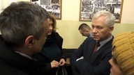 Paweł Bednarz Rozmawia z Markiem Jurkiem w sprawie nielegalnych adopcjach.