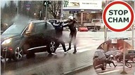 Atak rowerzysty na kierowcę po wymuszeniu na przejeździe rowerowym #1384 Wasze Filmy