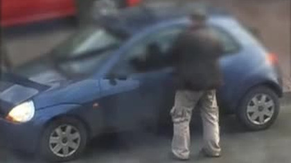 Groził bronią przejeżdżającym kierowcom