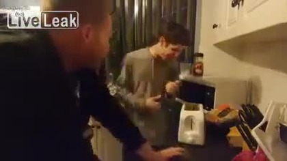 Toster, kamera i kumple   
