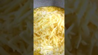 Makaron z sosem serowym #kanałkulinarny #smakowitedania #prosteprzepisy #shortvideo