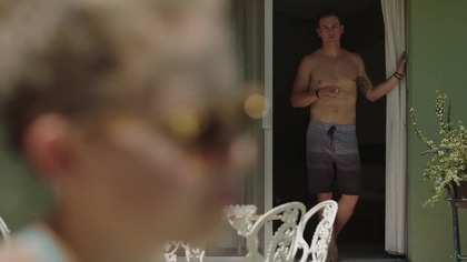 S01E07-Ostre-przedmioty--Falling