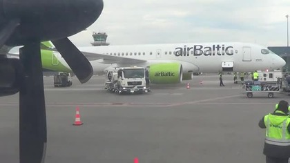 19. 05. 22, Bombardier DHC 8 Q- 402NG, SP- EQB, Riga- Warszawa, LOT