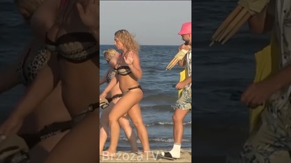 Janusz podrywa blondyneczki