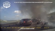 Rozpędzona ciężarówka staranowała 30 samochodów na autostradzie