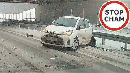 Poślizg i wypadek na ekspresówce #2161 Wasze Filmy