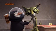 Pingwiny z Madagaskaru - SE01E03 Sąsiad Z Księżyca - Nawiedzone Zoo