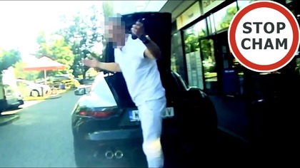 Zablokował drogę Jaguarem - ja tylko po kwiatki #1964 Wasze Filmy