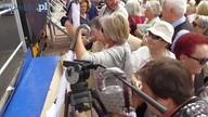 Walka seniorów o darmowe parasole