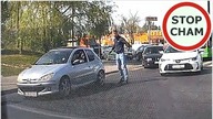 Agresja drogowa - Wpycha się i robi awanturę na drodze #805 Wasze Filmy