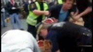 Brutalny atak straży miejskiej na sprzedawcy truskawek - centrum Warszawy 