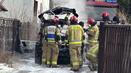 Pożar samochodu na ulicy Starej