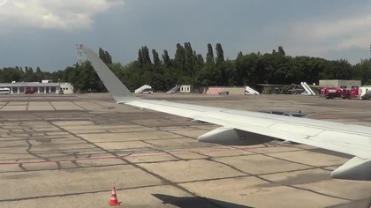 28 06 16 Embraer ERJ 175 200LR 17000313 SP LIN Odessa Warszawa LOT light thunderstorm