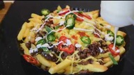 FRYTKI + WOŁOWINA BULGOGI + SEEER + KIMCHI