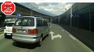 Wypadek autobusu miejskiego z samochodem osobowym.  STOP PIRAT
