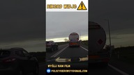 Niebezpieczne wyprzedzanie na przejeździe kolejowym #shorts #polscykierowcy #dashcam #cars #viral