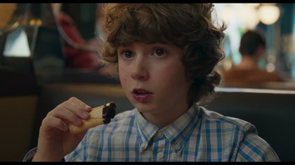 NIEZWYKŁY CHŁOPAK - zwiastun