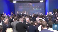 Okrzyki radości w sztabie PiS po ogłoszeniu wyników wyborów