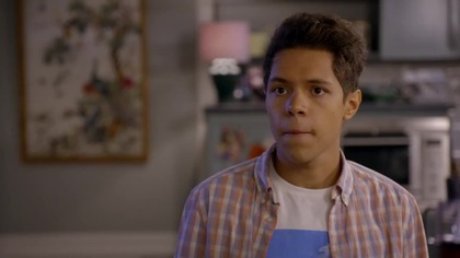 Zagadki rodziny Hunterów / Hunter Street - s01e17 - Sophie