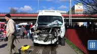 Wypadek w Gdyni. Ciężarówka uderzyła w trolejbus. Wielu rannych, jedna osoba zmarła