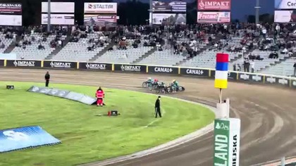 UPADEK JASONA DOYLA PODCZAS MECZU WŁÓKNIARZ VS FALUBAZ!