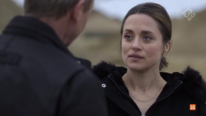 Sezon 2 Odcinek 3 - Czekając na śmierć (Dead Tomorrow)
Roy Grace wraz ze swoją ekipą bierze pod lupę mroczny świat przestępczości zorganizowanej. Wszczyna także śledztwo w sprawie wyzysku imigrant&oacute;w po znalezieniu na morzu niezidentyfikowanych zwłok.

Źr&oacute;dło: https://www.teleman.pl/tv/Grace-2-Jutro-Smierc-3-2451596