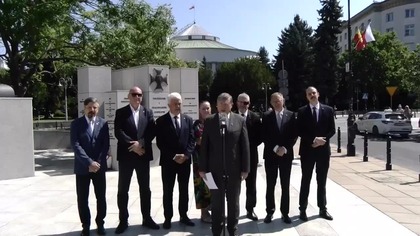 WŁADZA PRZEŚLADUJE CHRZEŚCIJAN! BRAUN POD SEJMEM Z BULWERUJĄCYMI WIEŚCIAMI!
