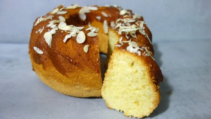 Babka Puchata.  Przepis jak zrobić pyszną babkę wielkanocną na oleju, która jest puszysta i wilgotna