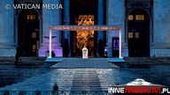 Czy w Watykanie zamiast papieża widać jego hologram?