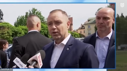 Decyzja ws.  orderu dla Zełenskiego! To dlatego prezydent Nawrocki milczy - analiza (720p 25fps AV1-48kbit AAC-polski)